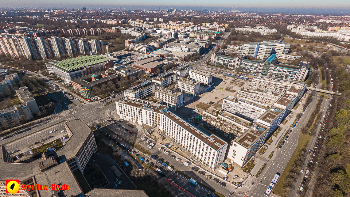 15.02.2023 - Luftbilder Perlach Plaza, Allianz, Wacker, Rentenversicherung, PEP